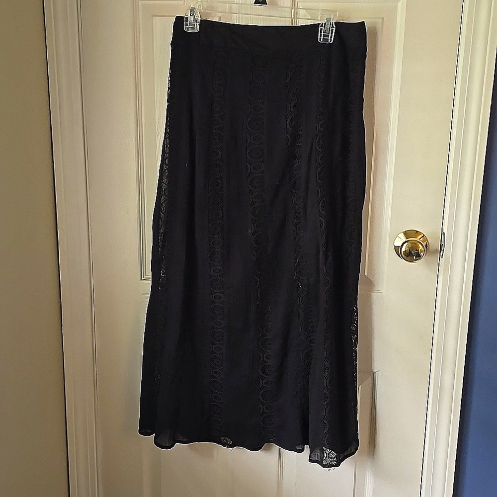 Lace overlay skirt